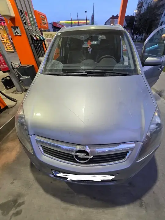 Opel Zafira 2008 photo 2