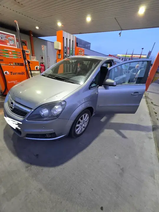 Opel Zafira 2008 photo 3