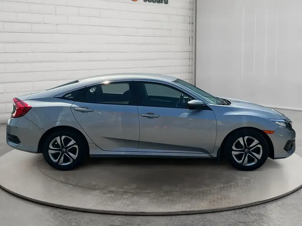Honda Civic 2017 photo 4
