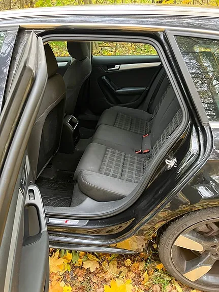 Audi A4 2010 photo 5