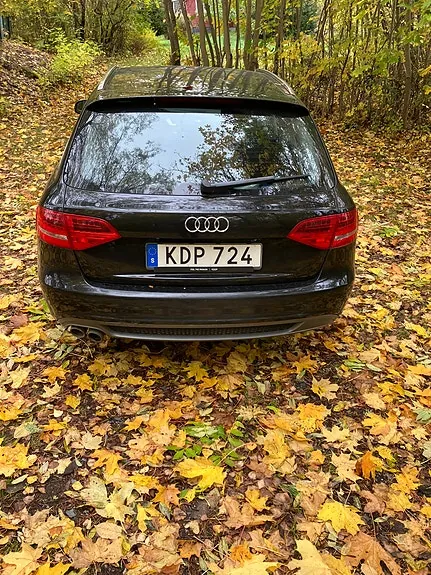 Audi A4 2010 photo 3