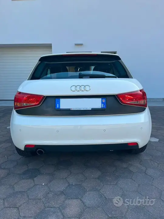 Audi A1 2014 photo 2