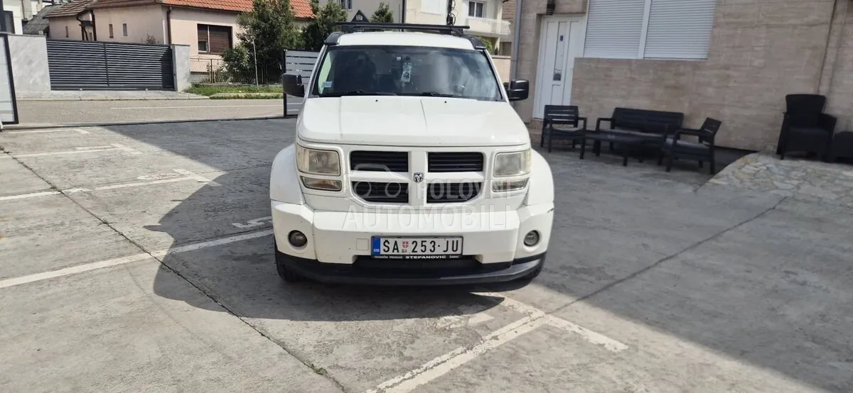 Dodge Nitro 2010 photo 3