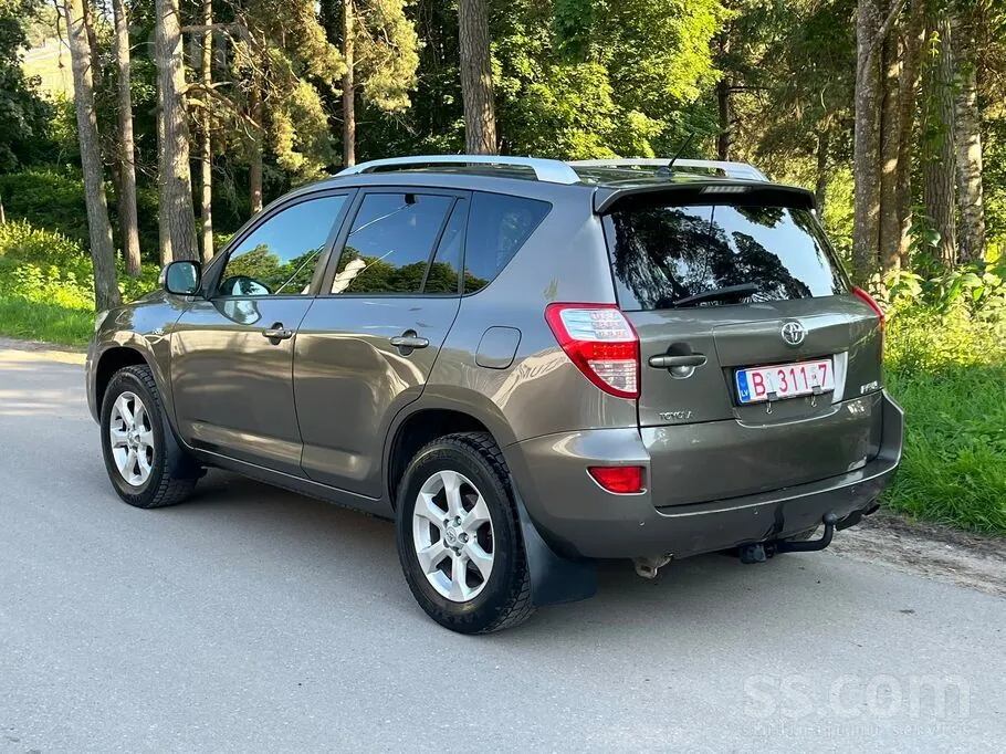 Toyota Rav4 2011 photo 3