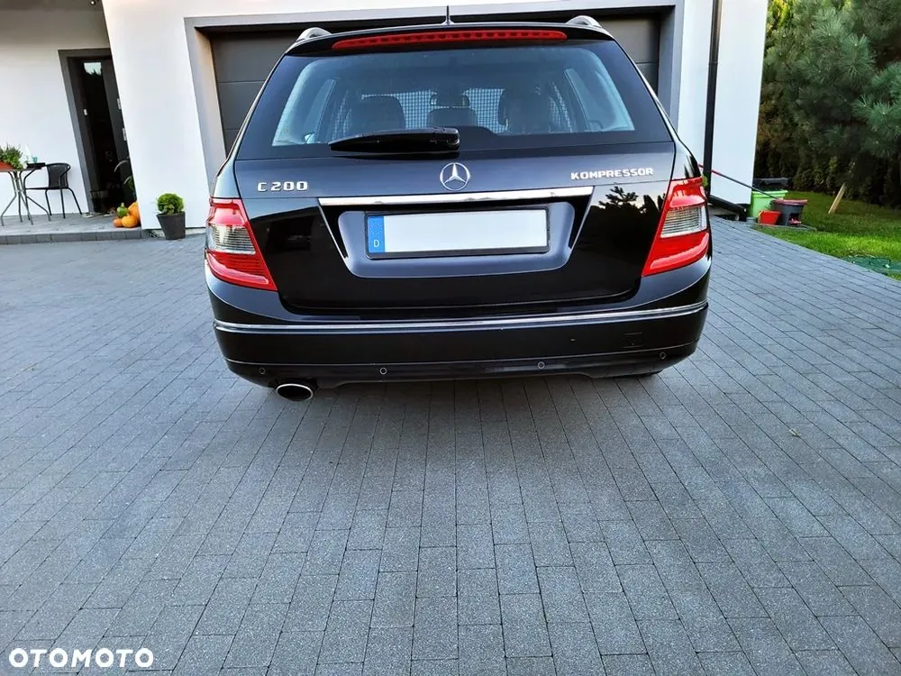 Mercedes-Benz C-Class 2008 photo 2