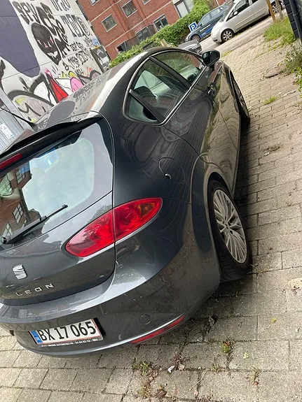 Seat Leon 2011 photo 5
