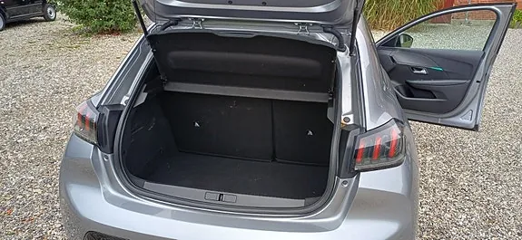 Peugeot 208 2021 photo 3