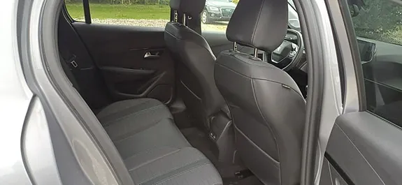 Peugeot 208 2021 photo 5