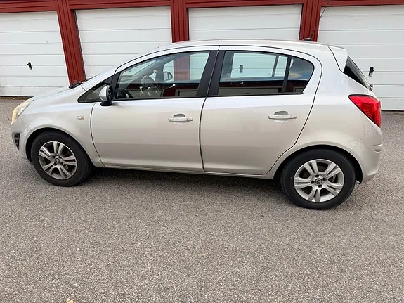 Opel Corsa 2014 photo 3