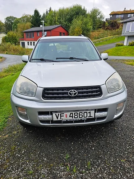Toyota Rav4 2002 photo 2