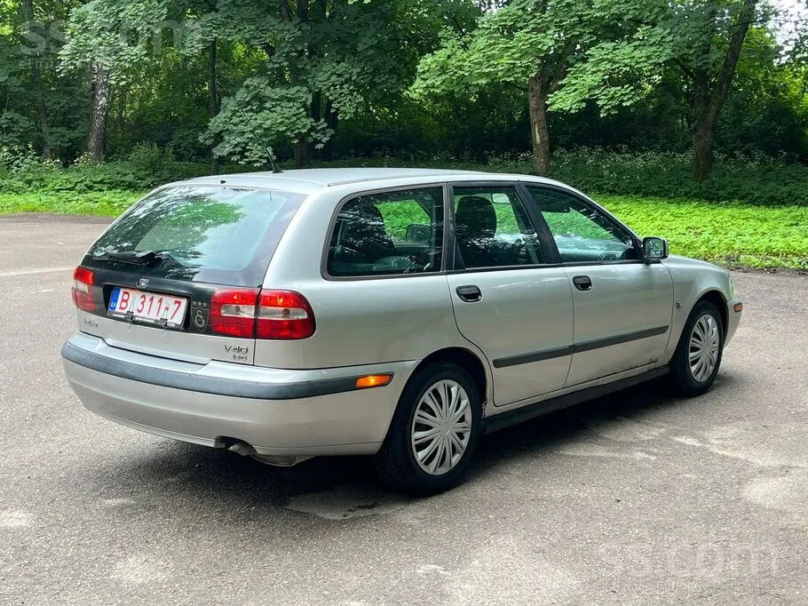 Volvo V40 2004 photo 5