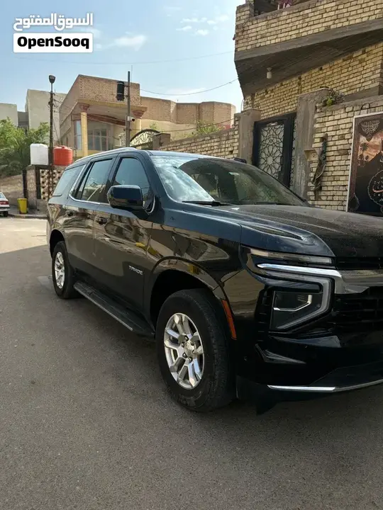 Chevrolet Tahoe 2025 photo 2