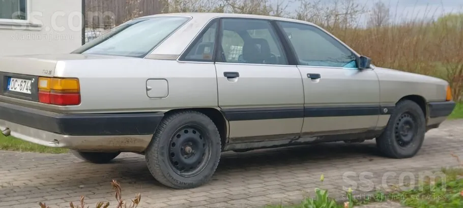 Audi 100 1988 photo 5