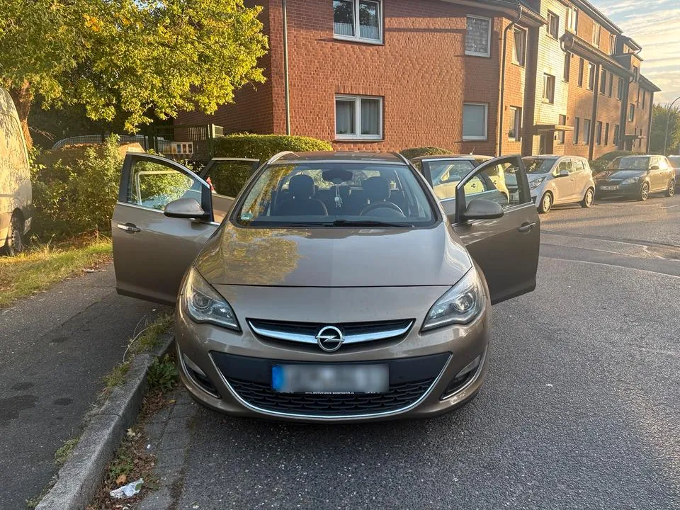 Opel Astra J