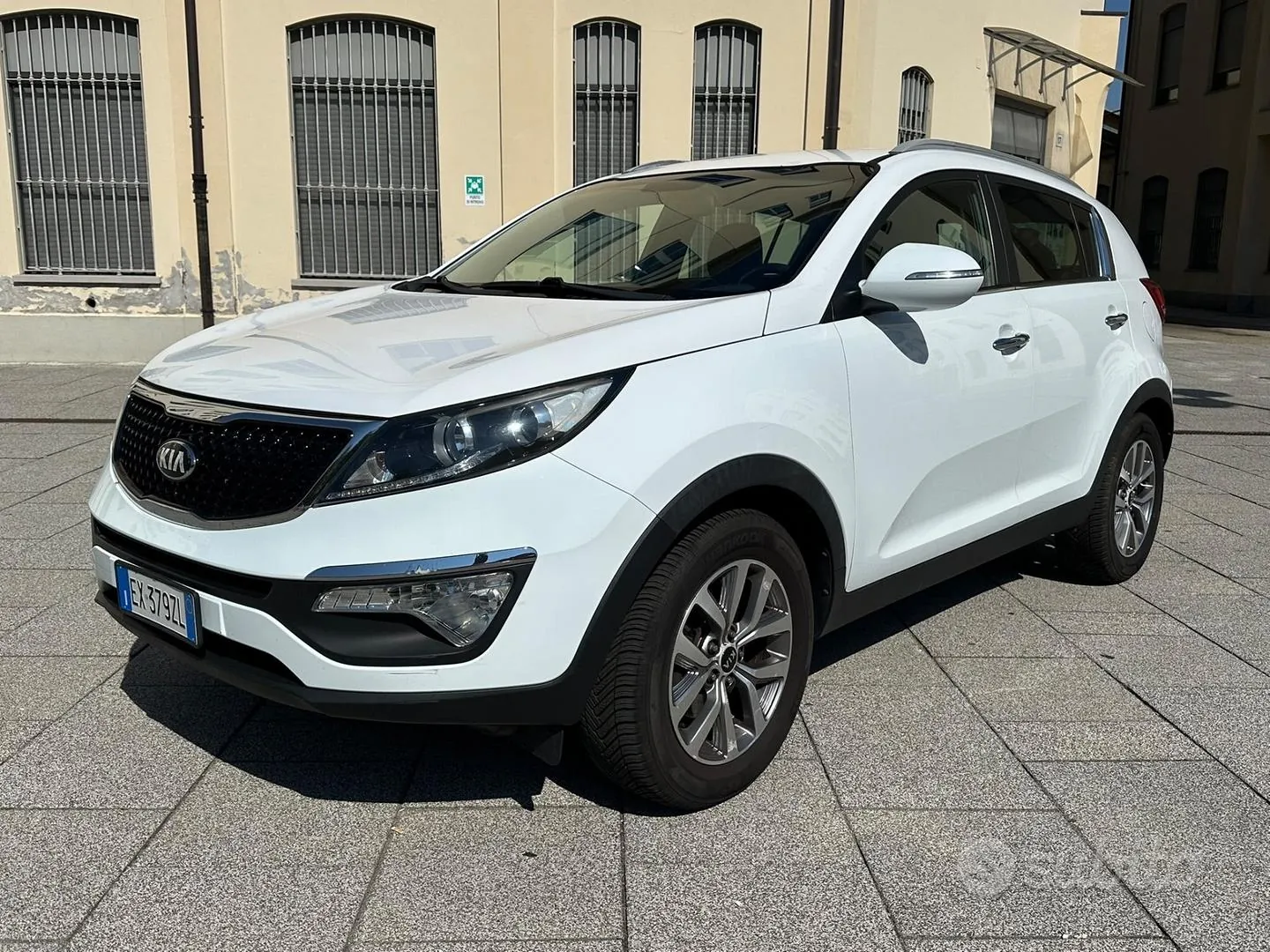 Kia Sportage 2015 photo 2