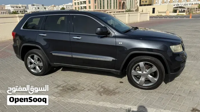Jeep Grand Cherokee L 2012 photo 3