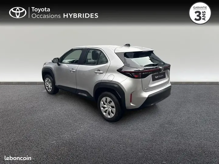 Toyota Yaris Cross 2025 photo 2