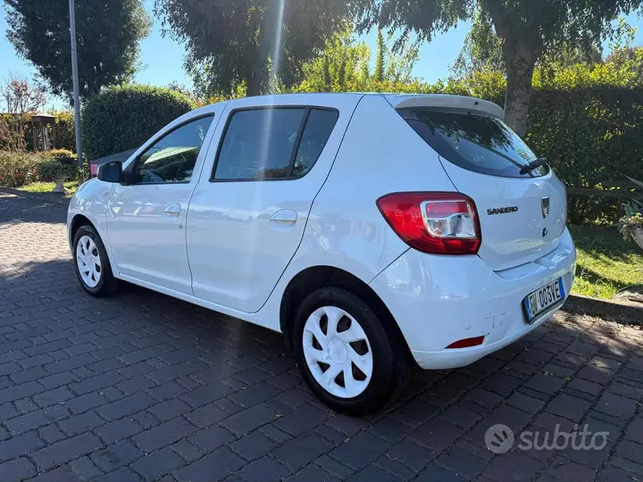 Dacia Sandero 2014 photo 5