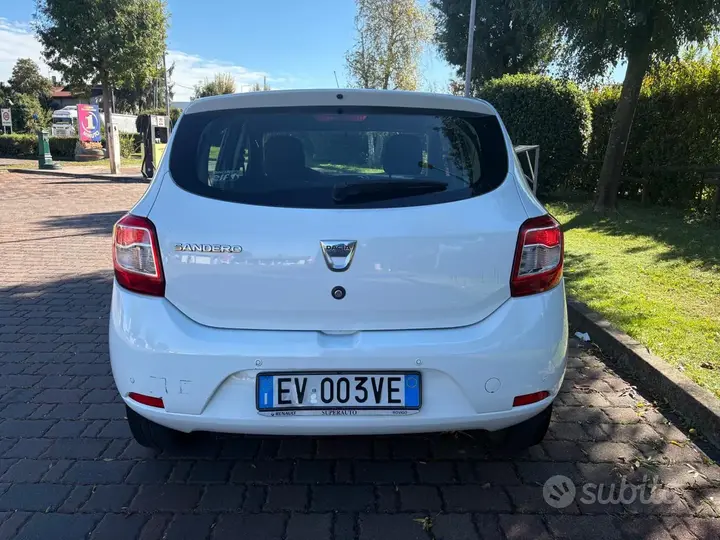 Dacia Sandero 2014 photo 4