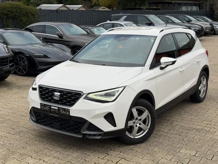 Seat Arona