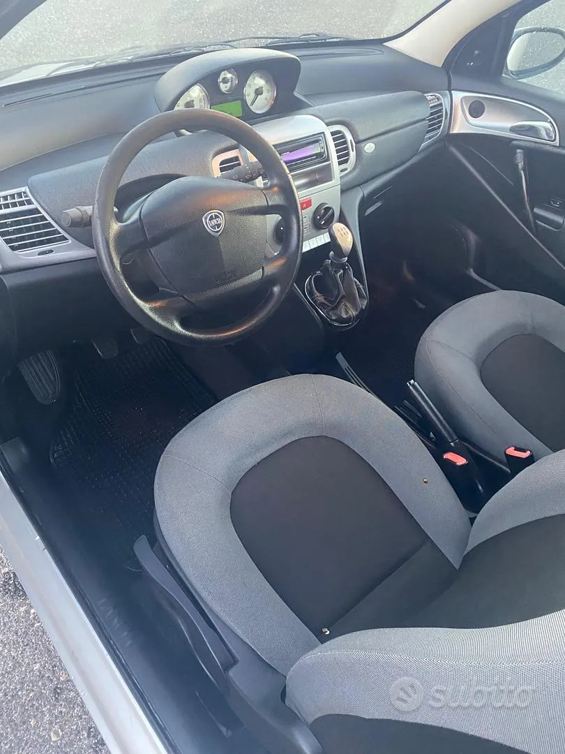 Lancia Ypsilon 2009 photo 5