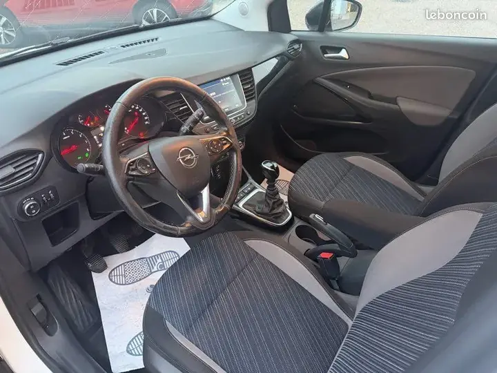 Opel Crossland X 2019 photo 4