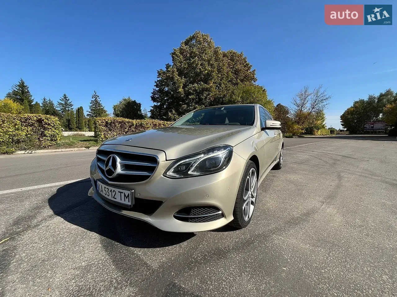 Mercedes-Benz E-Class 2012 photo 3