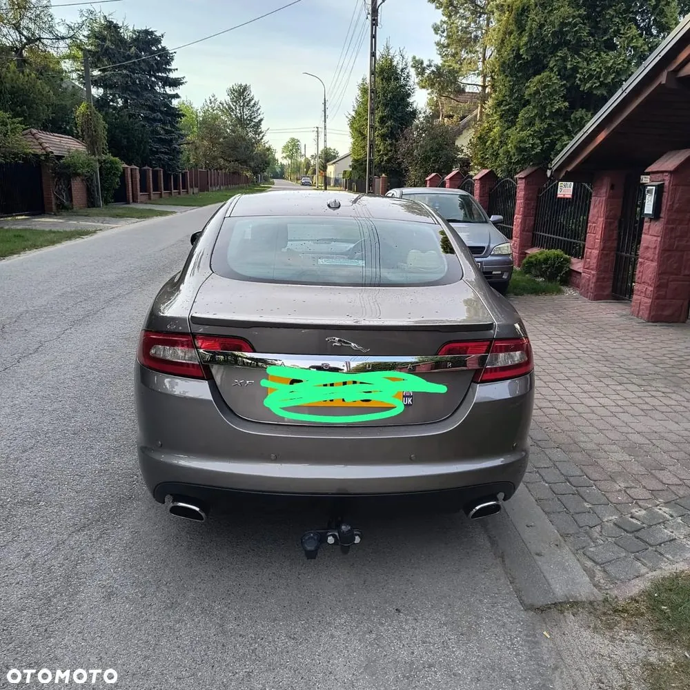 Jaguar Xf 2011 photo 4