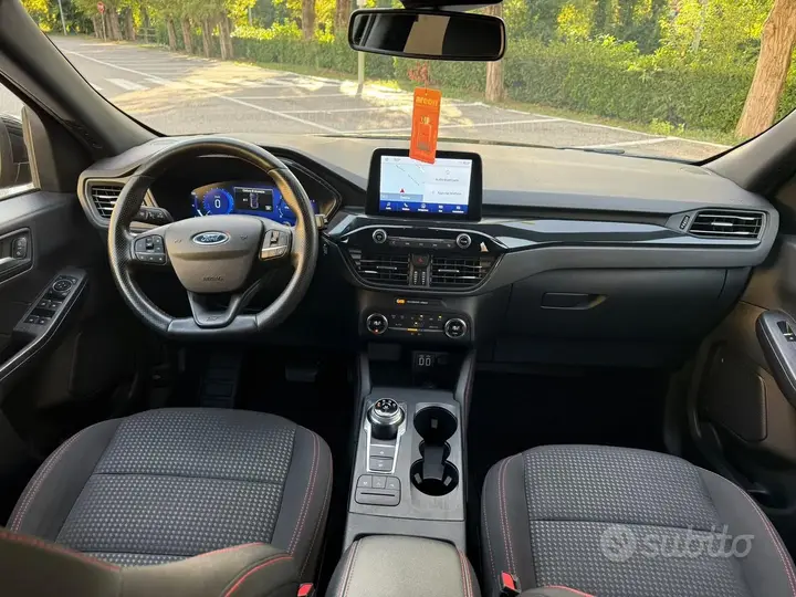 Ford Kuga 2022 photo 4