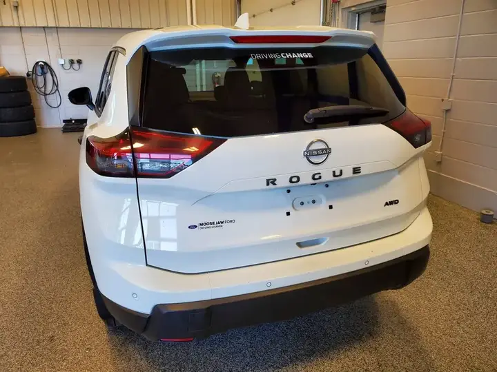 Nissan Rogue 2025 photo 4
