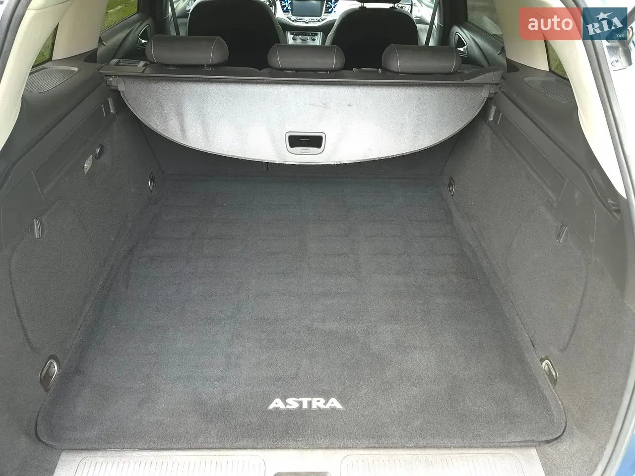 Opel Astra 2016 photo 2