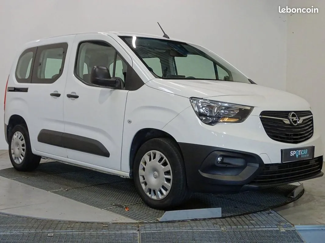 Opel Combo 2022 photo 3