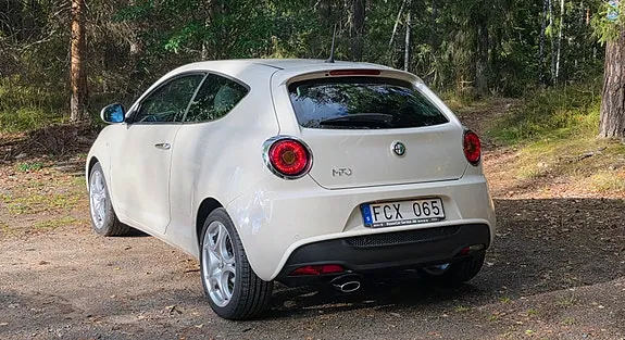 Alfa Romeo Mito 2014 photo 2