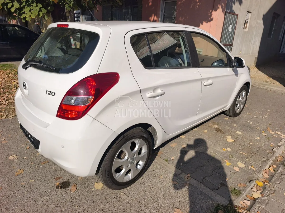 Hyundai I20 2012 photo 4
