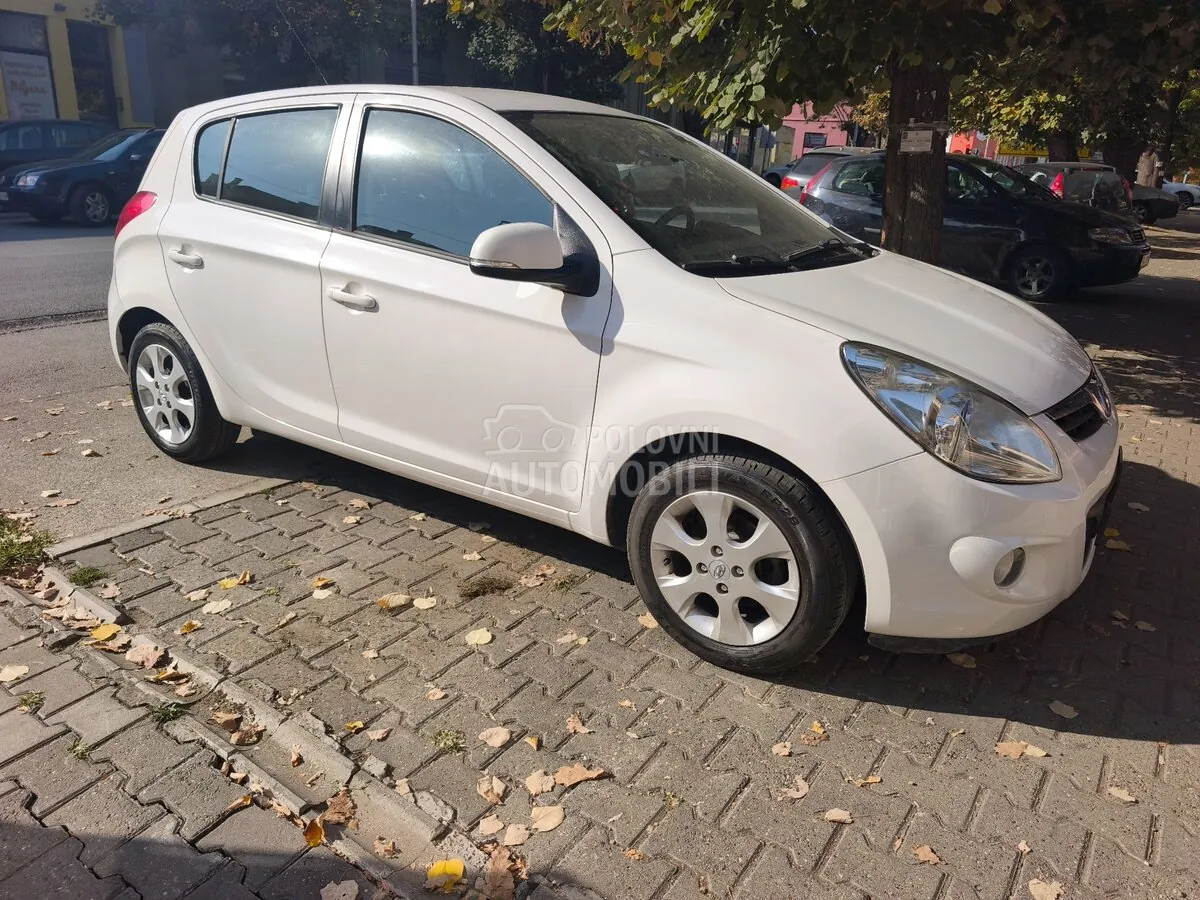 Hyundai I20