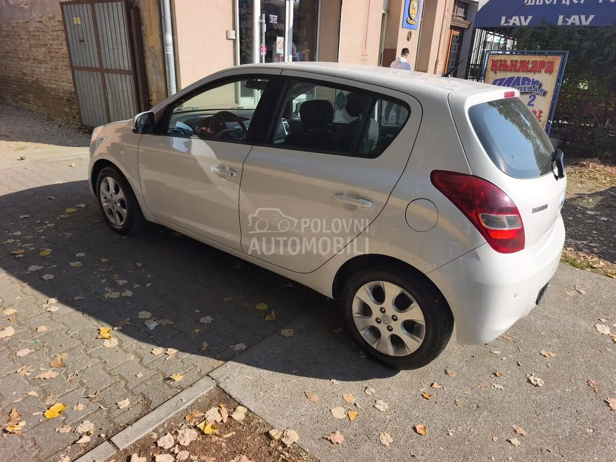 Hyundai I20 2012 photo 5