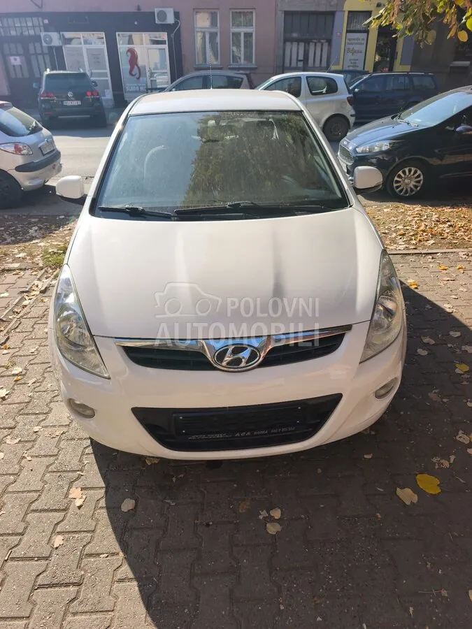 Hyundai I20 2012 photo 3