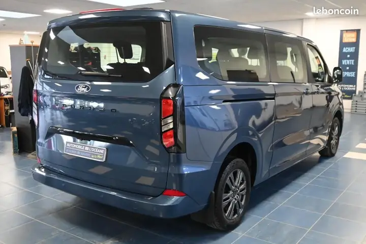 Ford Tourneo Custom 2024 photo 4