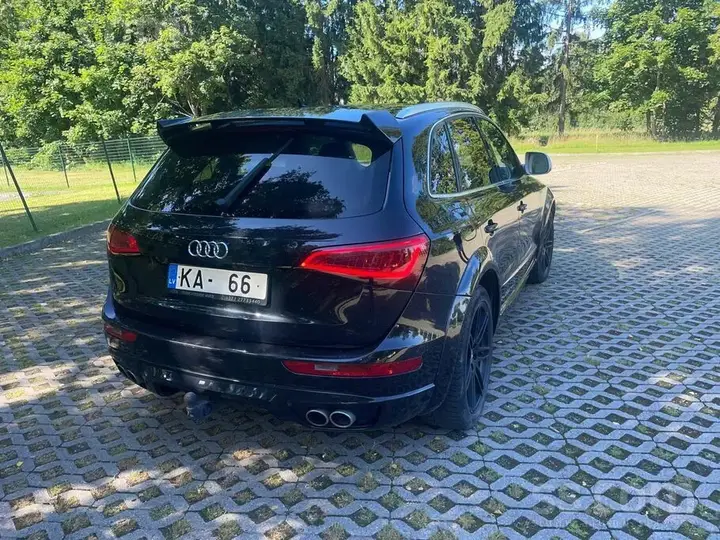Audi Q5 2010 photo 4