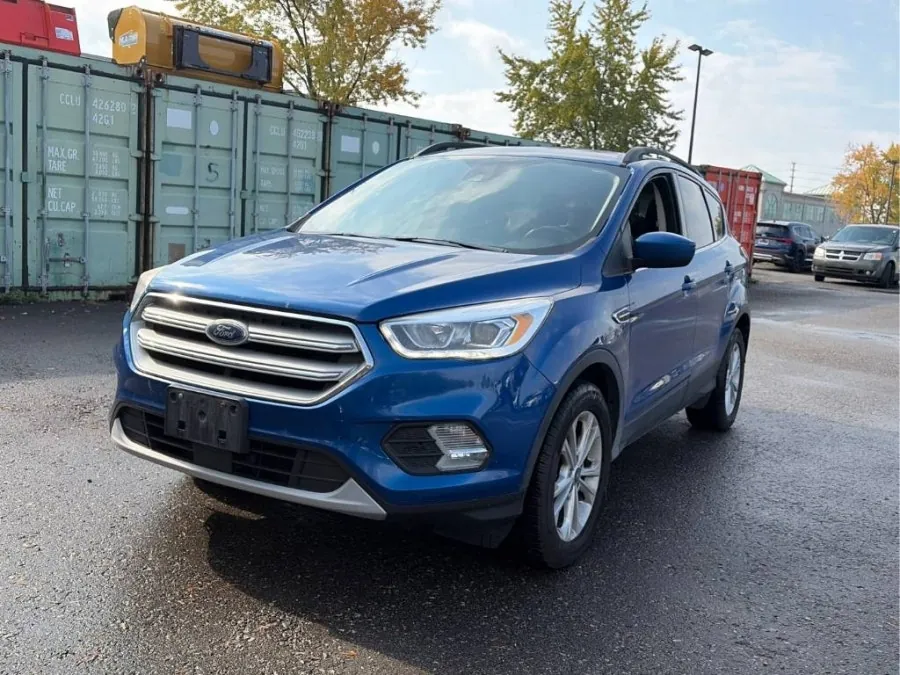 Ford Escape 2018 photo 2