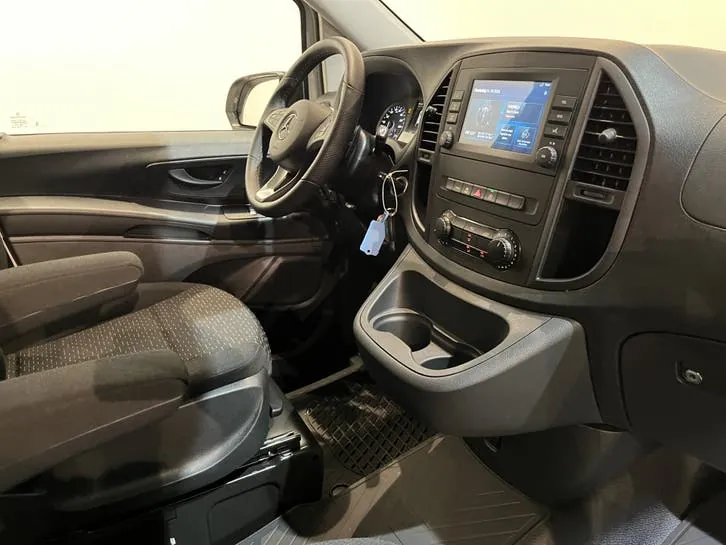 Mercedes-Benz Vito 2024 photo 3