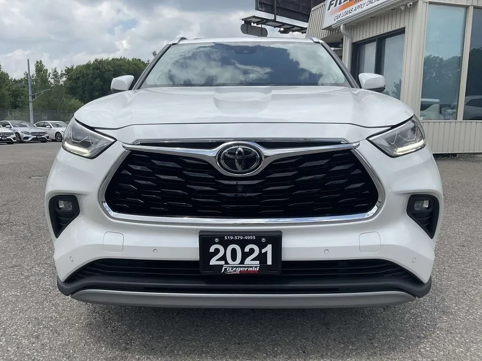 Toyota Highlander 2021 photo 2