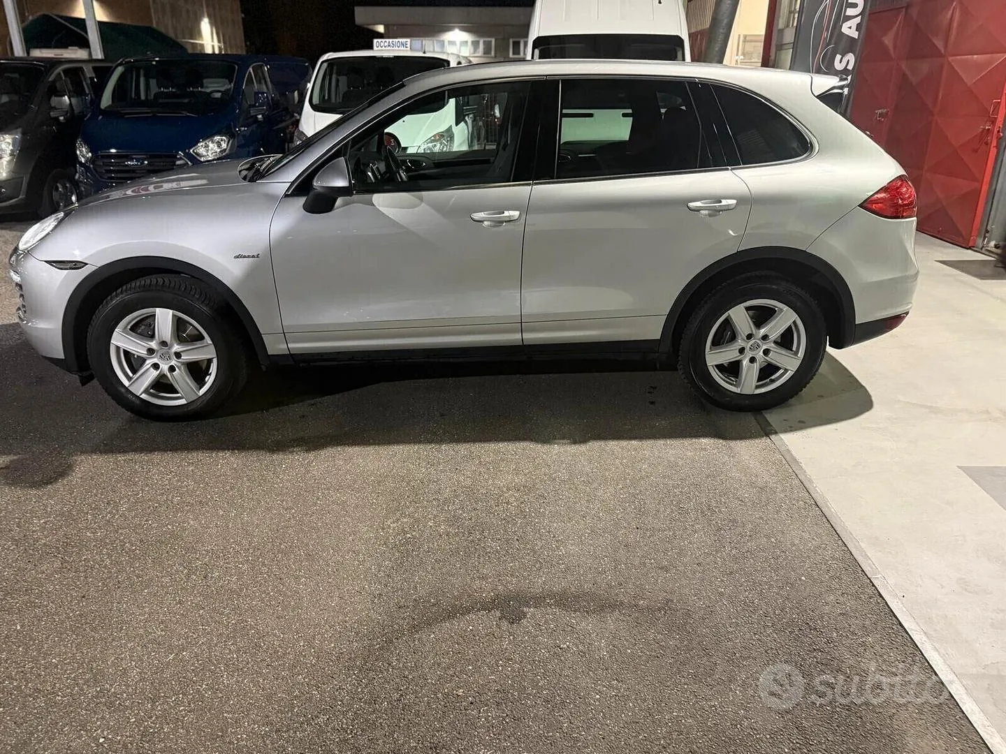 Porsche Cayenne 2012 photo 2