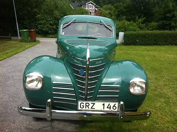 Plymouth Touring Sedan