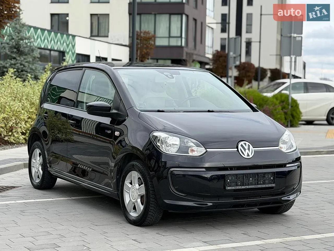 Volkswagen E-Up! 2015 photo 3