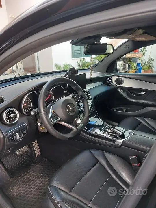 Mercedes-Benz Glc 2018 photo 4