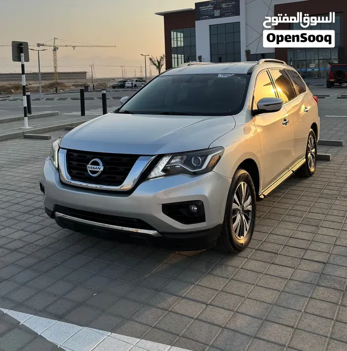 Nissan Pathfinder 2019 photo 2