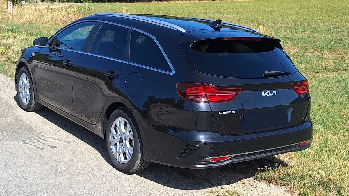 Kia Ceed 2024 photo 2