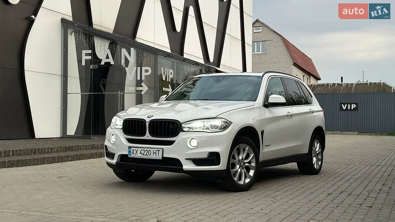 BMW X5 2015 photo 2