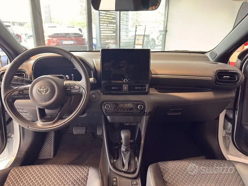 Toyota Yaris 2026 photo 5